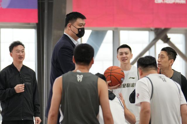 世界杯直播-全明星新玩法笑声不断 互换角色彼此增进理解